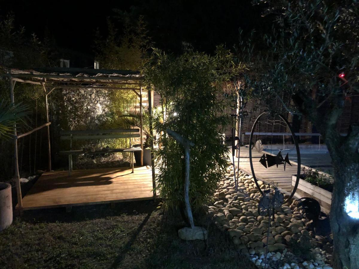 Willa Le Luberon Des Artistes Oppède Zewnętrze zdjęcie