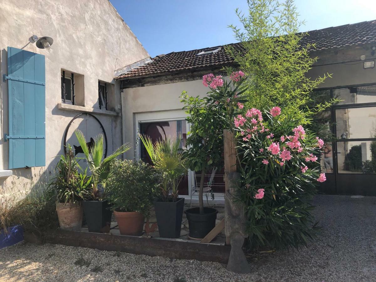 Willa Le Luberon Des Artistes Oppède Zewnętrze zdjęcie